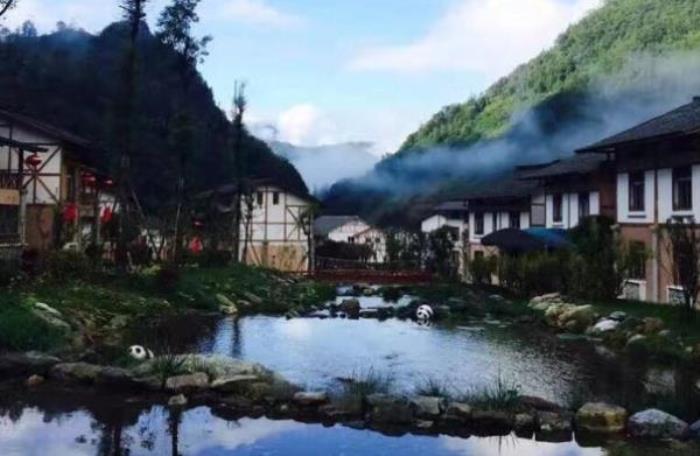 蜂桶寨邓池沟景区