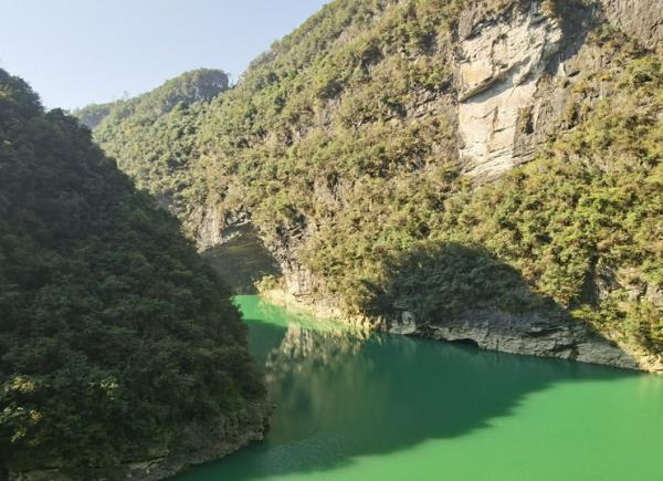 鹤峰屏山峡谷