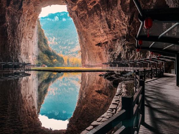 腾龙洞风景区