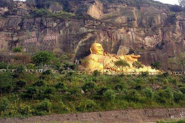 洞窝风景区