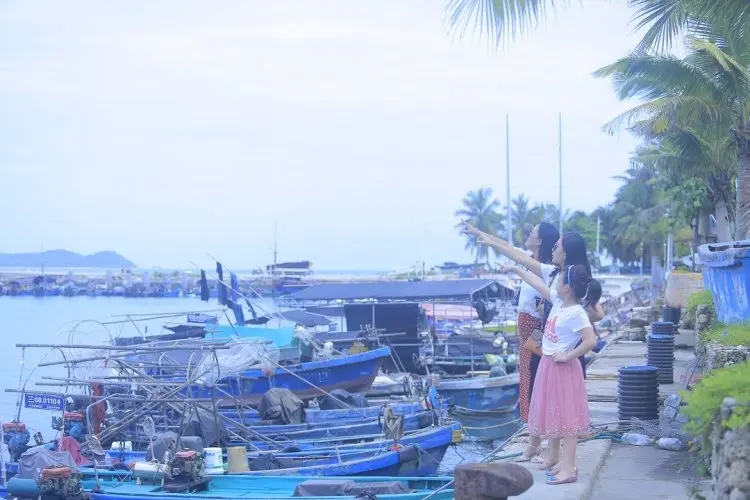  三亚伴游知名私人地接靠谱伴游推荐游三亚，看网友的三亚旅游线路推荐 