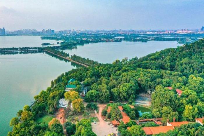 东湖好玩的景点 这些地方值得一去 东湖好玩的景点 这些地方值得一去