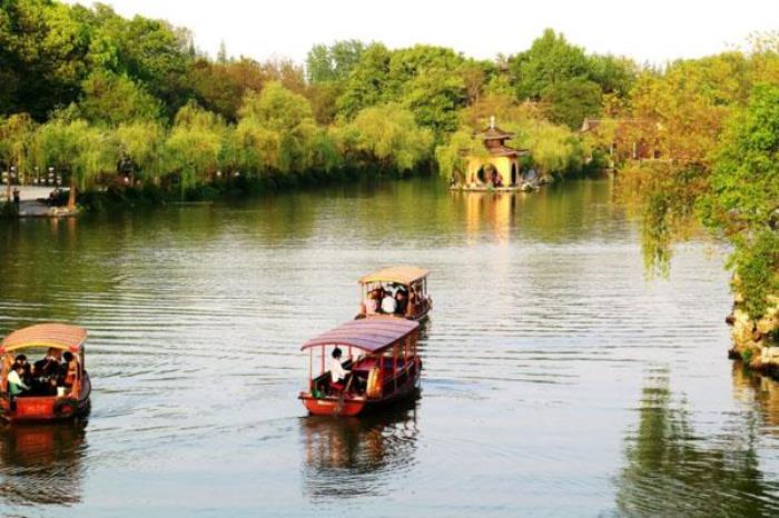 杭州船游西湖攻略及费用 附游船路线 杭州船游西湖攻略及费用 附游船路线