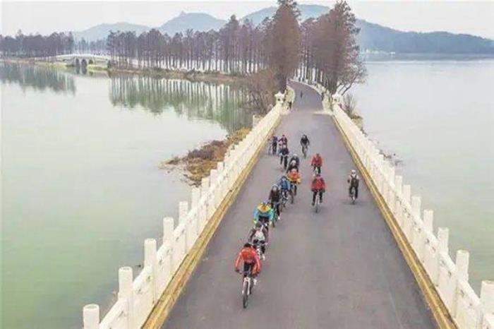 东湖绿道哪里有双人自行车 东湖绿道哪里有双人自行车