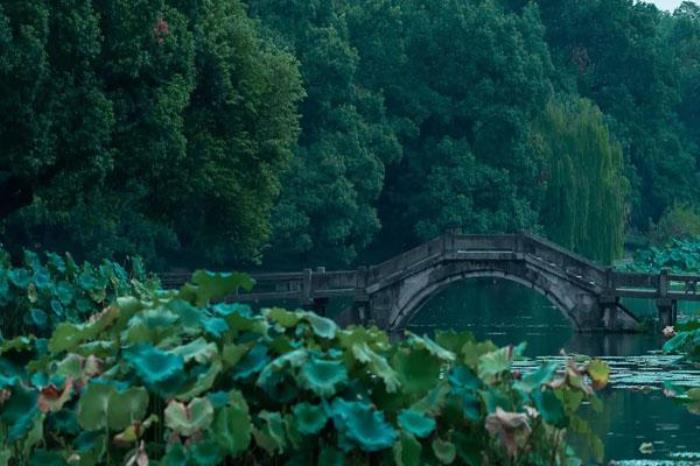 杭州西湖两日游路线推荐 最佳游玩攻略 杭州西湖两日游路线推荐 最佳游玩攻略