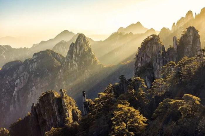 2022黄山风景区旅游路线攻略 2022黄山风景区旅游路线攻略