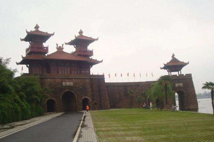 武汉东湖磨山一日游攻略 情侣、亲子、骑行等路线都有 武汉东湖磨山一日游攻略 情侣、亲子、骑行等路线都有