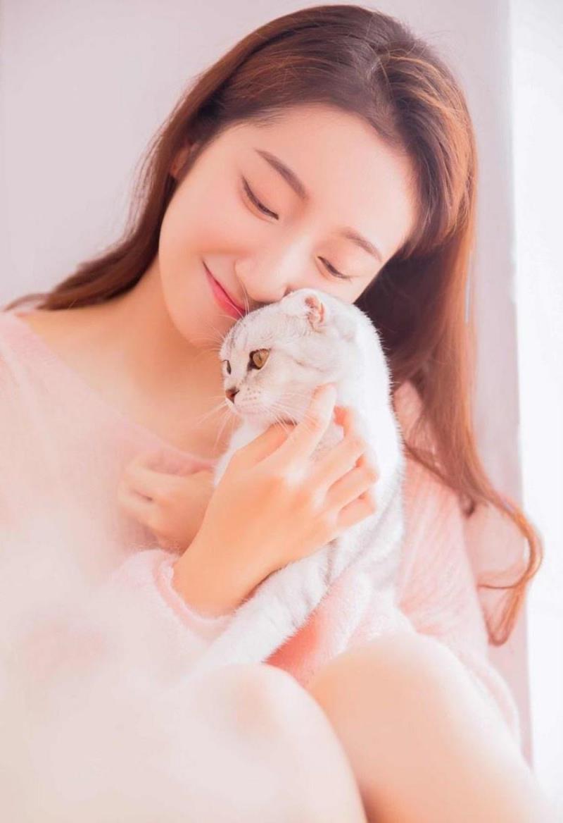 合肥于绿旋职业在校大专生20岁身高171.5