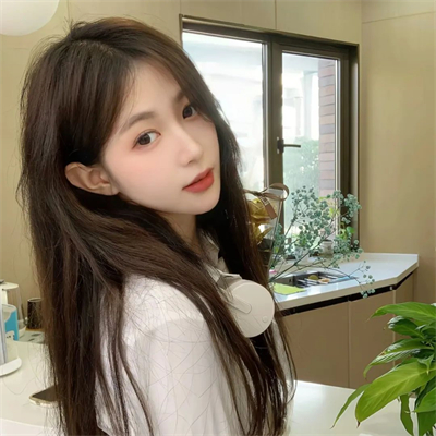 深圳陪玩妹子中介经纪人荣馨涵 深圳陪玩妹子中介经纪人荣馨涵