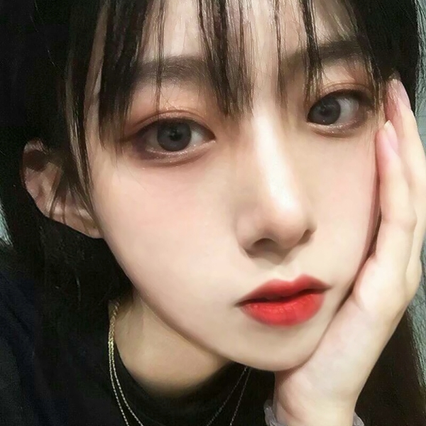 上海佳人陪玩歌手主播查戈雅