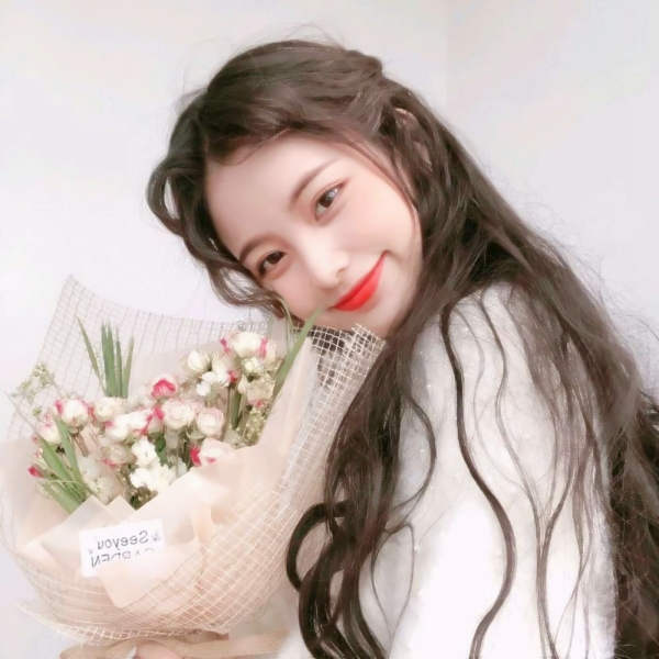 北京陪玩伴游插花师容飘悦