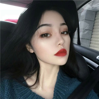 淄博旅游约伴试穿员欧竞婷