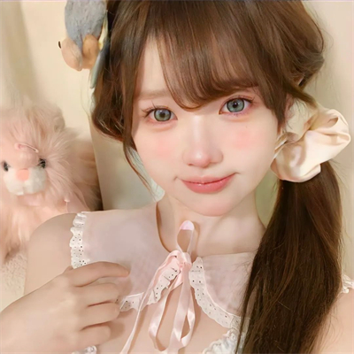 三亚结女伴旅游留学生以雅叶