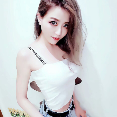 上海女伴游车展车模阴魅