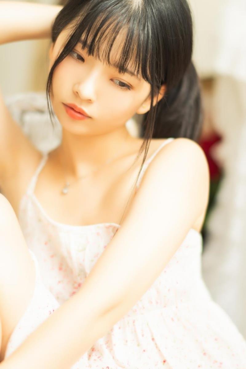 广州苦雅艳职业前台24岁身高167