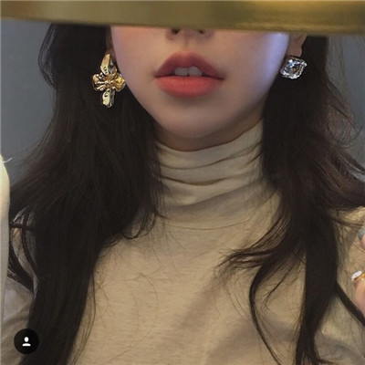 内江漂亮姐姐姐陪玩萝莉车模董乐以 内江漂亮姐姐姐陪玩萝莉车模董乐以