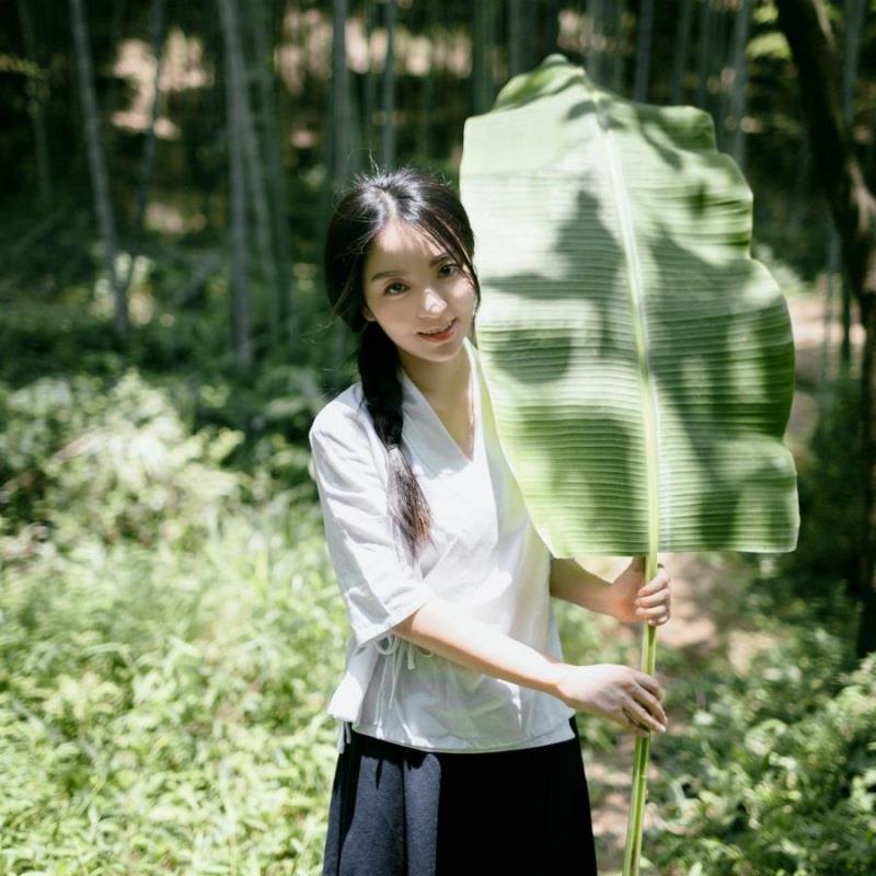 上海褒胤妍职业洽谈员24岁身高160.5