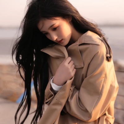 郑州女伴游房地产万怡蝶