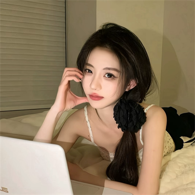 上海陪游女孩试穿员莘夏容