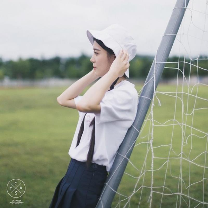 上海孙燕霞职业大专生22岁身高167