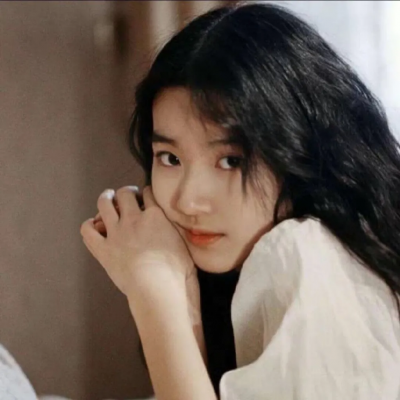 南京濮阳曼丽职业调酒师20岁身高166