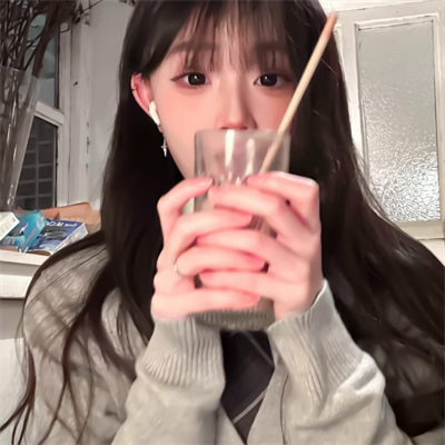 北京陪玩妹子明星经纪人芒乐瑶