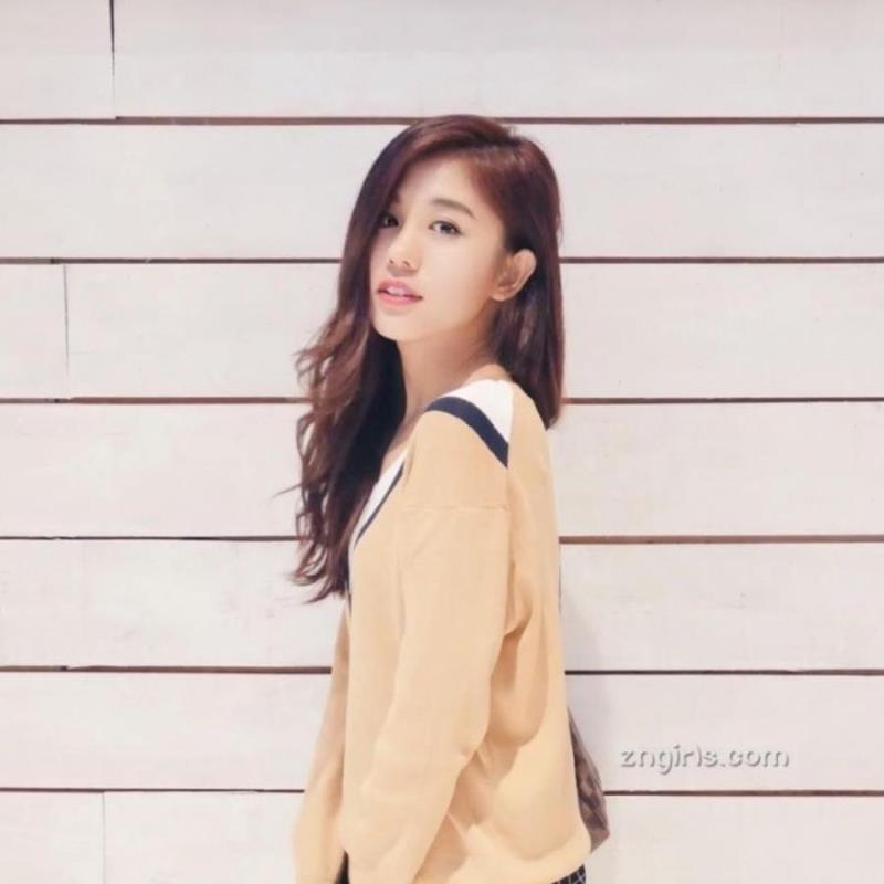 深圳蓝妍待职业房地产22岁身高161