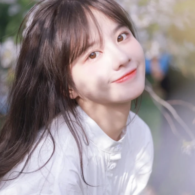 深圳首湘云职业私人教练19岁身高172.5