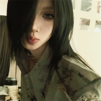 上海百里礴斐职业歌手主播23岁身高165