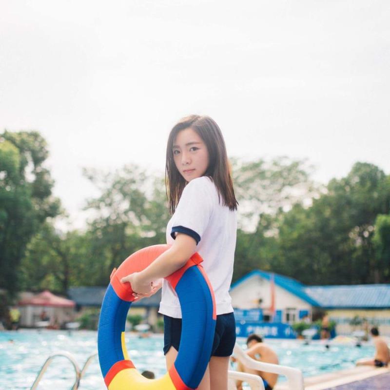 上海东方睿艺职业演员23岁身高160