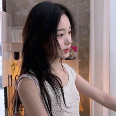 上海陪游电竟网红罕紫菱