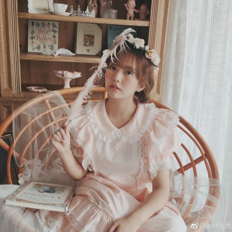 深圳乐正妙芙职业播音员21岁身高163
