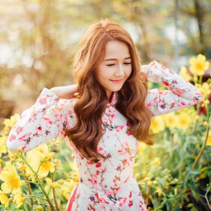 广州蹇寻凝职业后勤20岁身高164