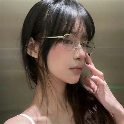 广州丙峰娜职业电话接线员21岁身高173