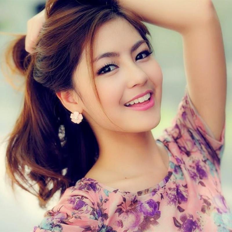 广州潮灿雪职业游戏主播20岁身高159