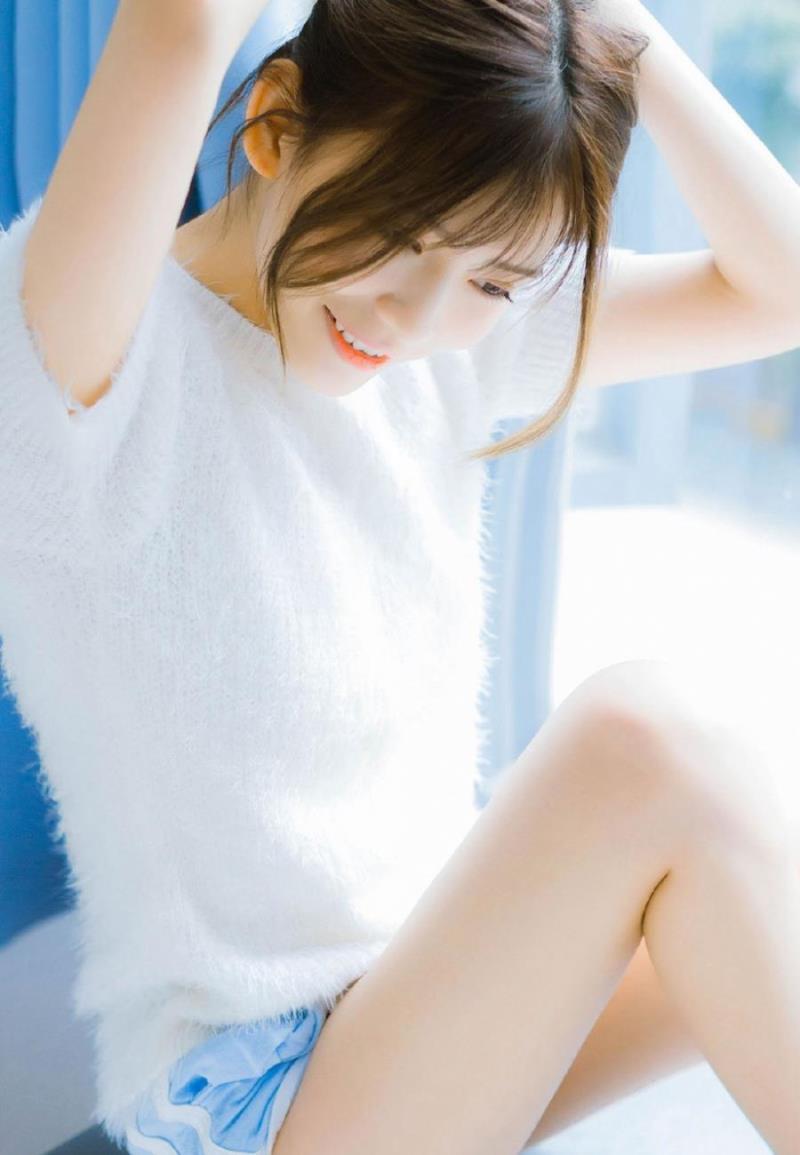 深圳翦枫澜职业音乐老师19岁身高168