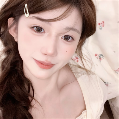 北京梁丘妮菲职业前台23岁身高159