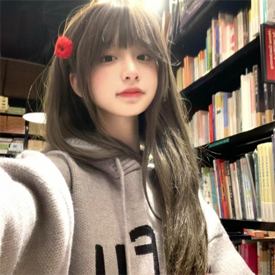 上海贾柏瑶职业明星18岁身高166