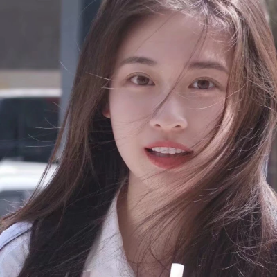 上海绳勤淼职业护士22岁身高163.5