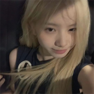 广州蒙谷兰职业航空乘务员21岁身高168.5