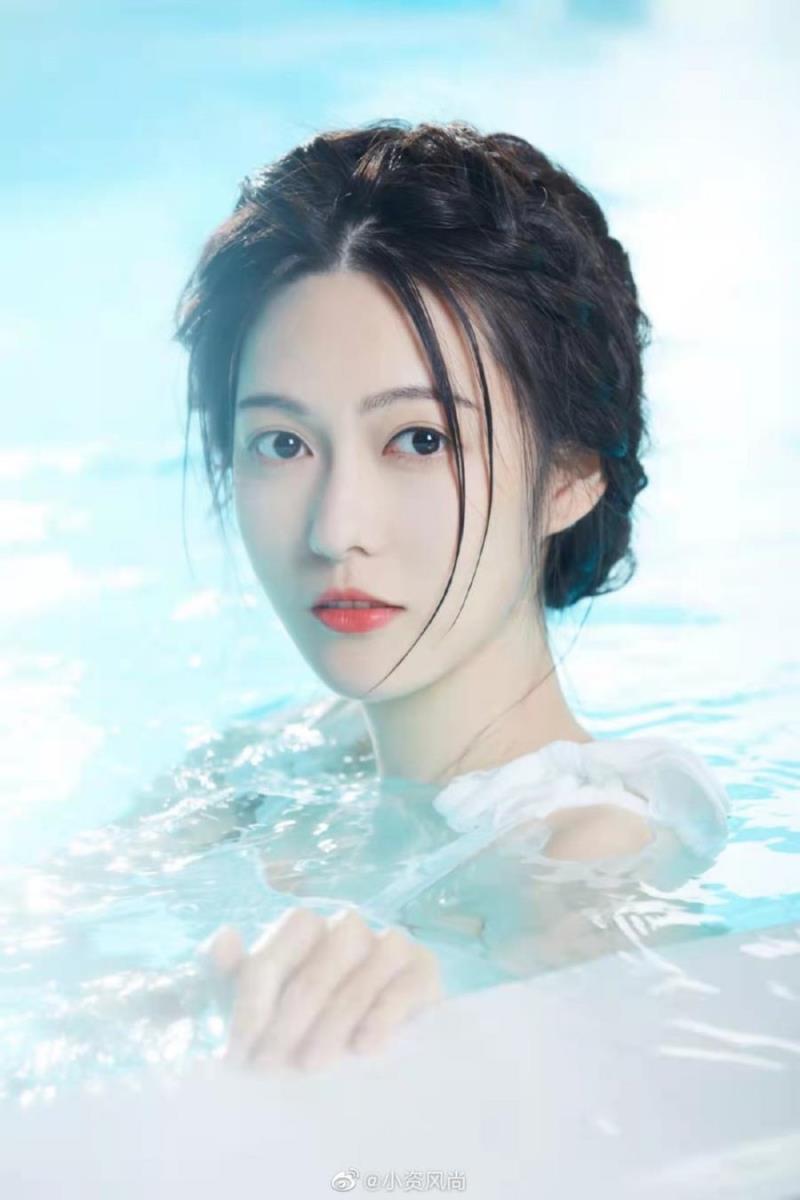 广州宗政莹佟职业公务空姐20岁身高168
