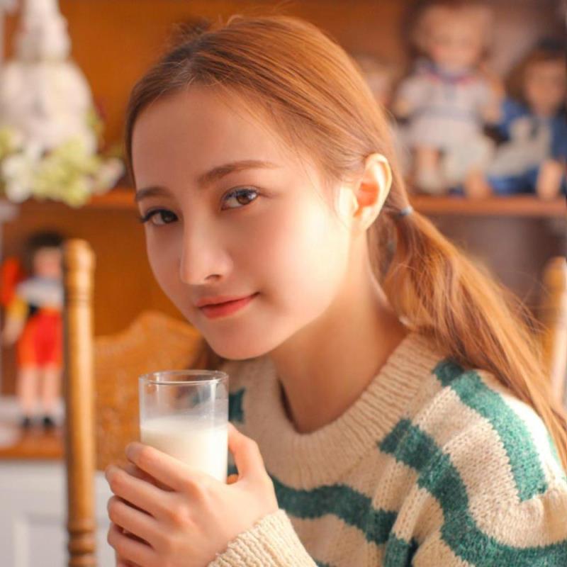 上海刑忆雪职业资料员24岁身高163