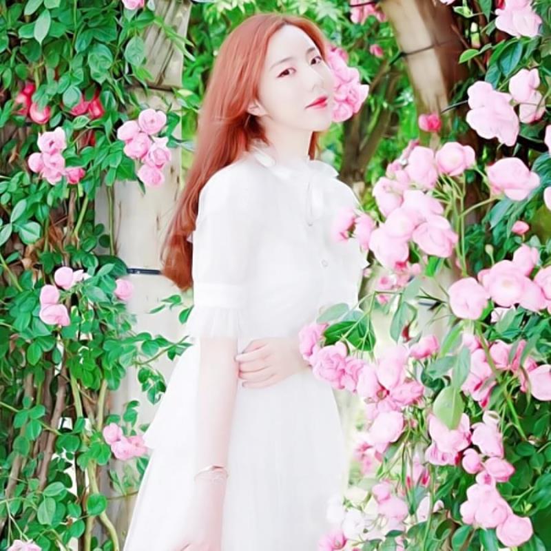 北京旁灵卉职业教师22岁身高165.5