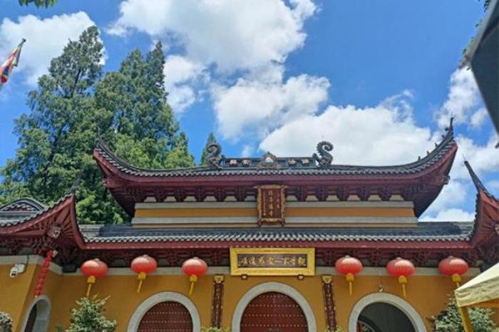 法喜寺和灵隐寺是一个地方吗 法喜寺和灵隐寺是一个地方吗