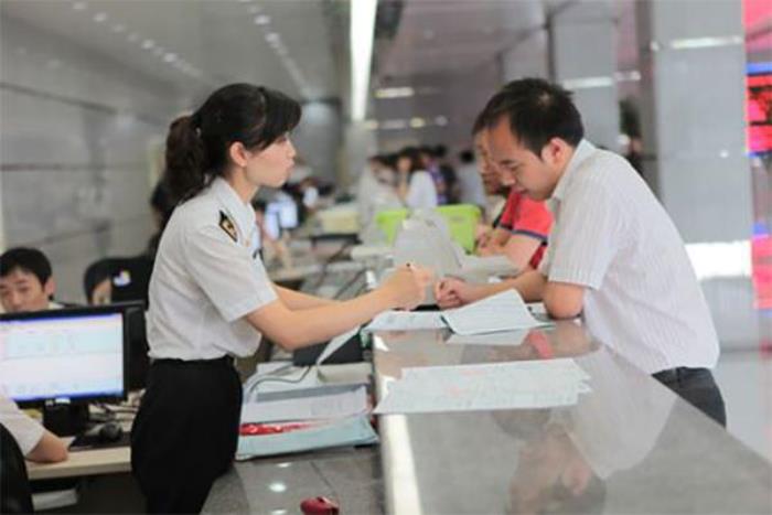 过海关申报流程是怎么样的 过海关申报流程是怎么样的