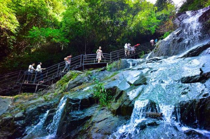 皇龙峡森林漂流在什么地方 皇龙峡森林漂流在什么地方