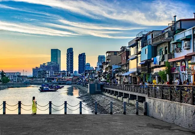 私人伴游出发直飞—厦门走进花园城市厦门,到机场还很早 私人伴游出发直飞—厦门走进花园城市厦门,到机场还很早