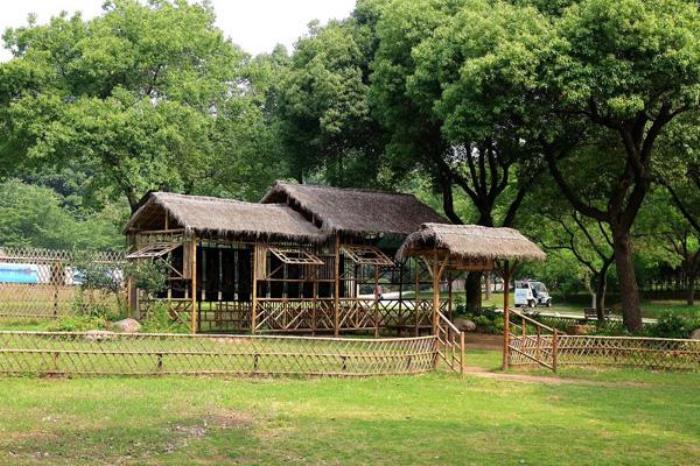 苏州上方山森林公园和动物园在不在一起 苏州上方山森林公园和动物园在不在一起