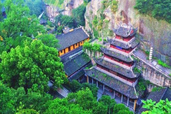 新昌大佛寺里面有什么景点