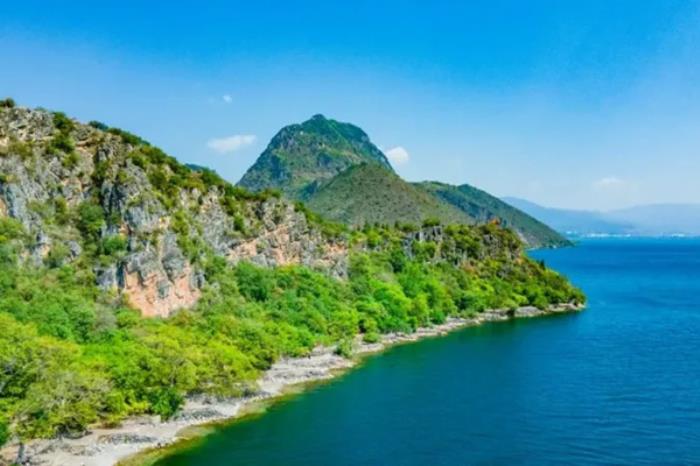 抚仙湖附近有哪些适合自驾的地方推荐